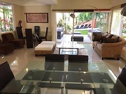 Sabbia Condos - Nice Apartment