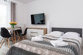 Cosy Łużycka Studio by Renters