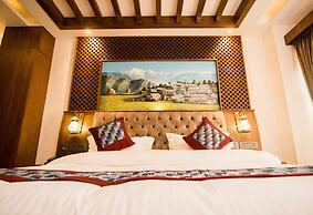 Everest Boutique Hotel