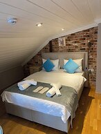 Bosphorus Bridge Hotel