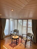 Bosphorus Bridge Hotel