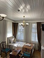 Bosphorus Bridge Hotel