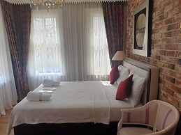 Bosphorus Bridge Hotel