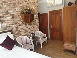 Bosphorus Bridge Hotel