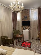 Bosphorus Bridge Hotel