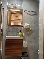 Bosphorus Bridge Hotel