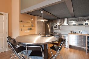 Royal Mile Mansions by Edinburgh City Apartments