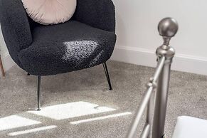 Captivating 4-bed House in Killin