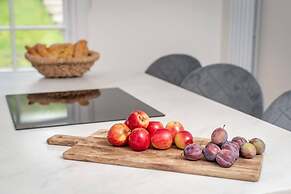 Captivating 4-bed House in Killin