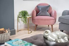 Captivating 4-bed House in Killin