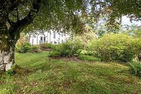 Captivating 4-bed House in Killin