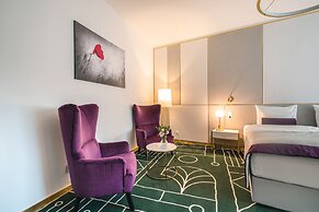 Hotel Ferreus Modern Art Deco