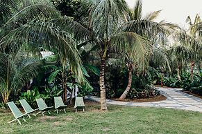 The Hideaway Hull Bay