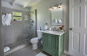 The Hideaway Hull Bay