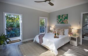 The Hideaway Hull Bay