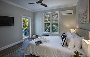 The Hideaway Hull Bay