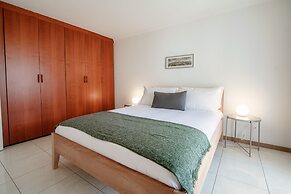 Minusio Apartment
