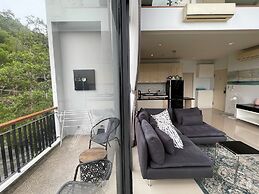 Deluxe apartment at Icon Park Condo