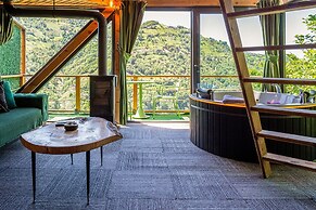 Pavri Suit Bungalov