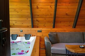 Pavri Suit Bungalov
