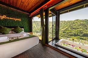 Pavri Suit Bungalov