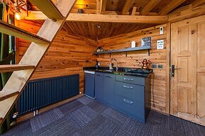 Pavri Suit Bungalov