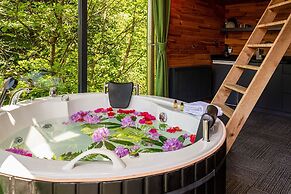 Pavri Suit Bungalov