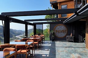 Pavri Suit Bungalov