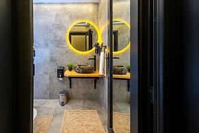 Pavri Suit Bungalov