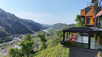 Pavri Suit Bungalov