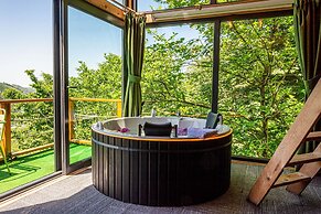 Pavri Suit Bungalov