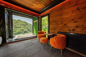 Pavri Suit Bungalov