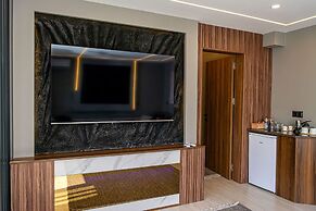 Pavri Suit Bungalov