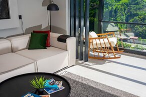 Pavri Suit Bungalov