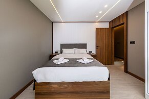 Pavri Suit Bungalov