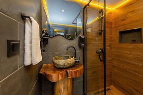 Pavri Suit Bungalov