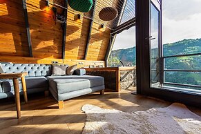 Pavri Suit Bungalov