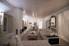 Mykonos Teatro Suites and Villa
