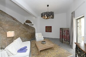 Mykonos Teatro Suites and Villa