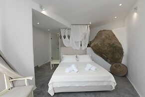 Mykonos Teatro Suites and Villa