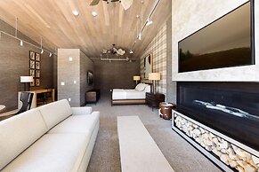The Bradstan Boutique Hotel