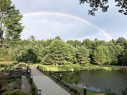 The Bradstan Boutique Hotel