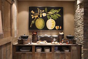 The Bradstan Boutique Hotel