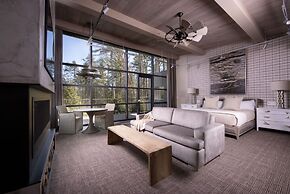 The Bradstan Boutique Hotel