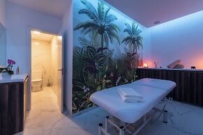 Grand Horizon Luxury Boutique Apartments