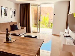 Grand Horizon Luxury Boutique Apartments