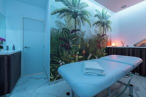 Grand Horizon Luxury Boutique Apartments