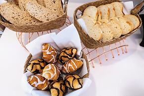 Grand Horizon Luxury Boutique Apartments