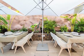 Grand Horizon Luxury Boutique Apartments