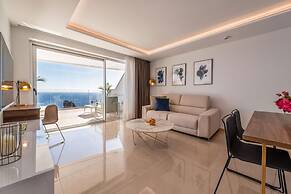 Grand Horizon Luxury Boutique Apartments